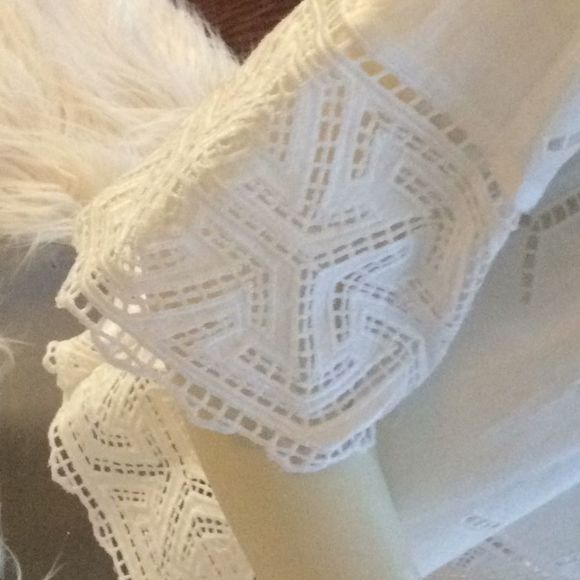 💞NORDSTROM Collection 💞stunning eyelet blouse - Picture 8 of 16